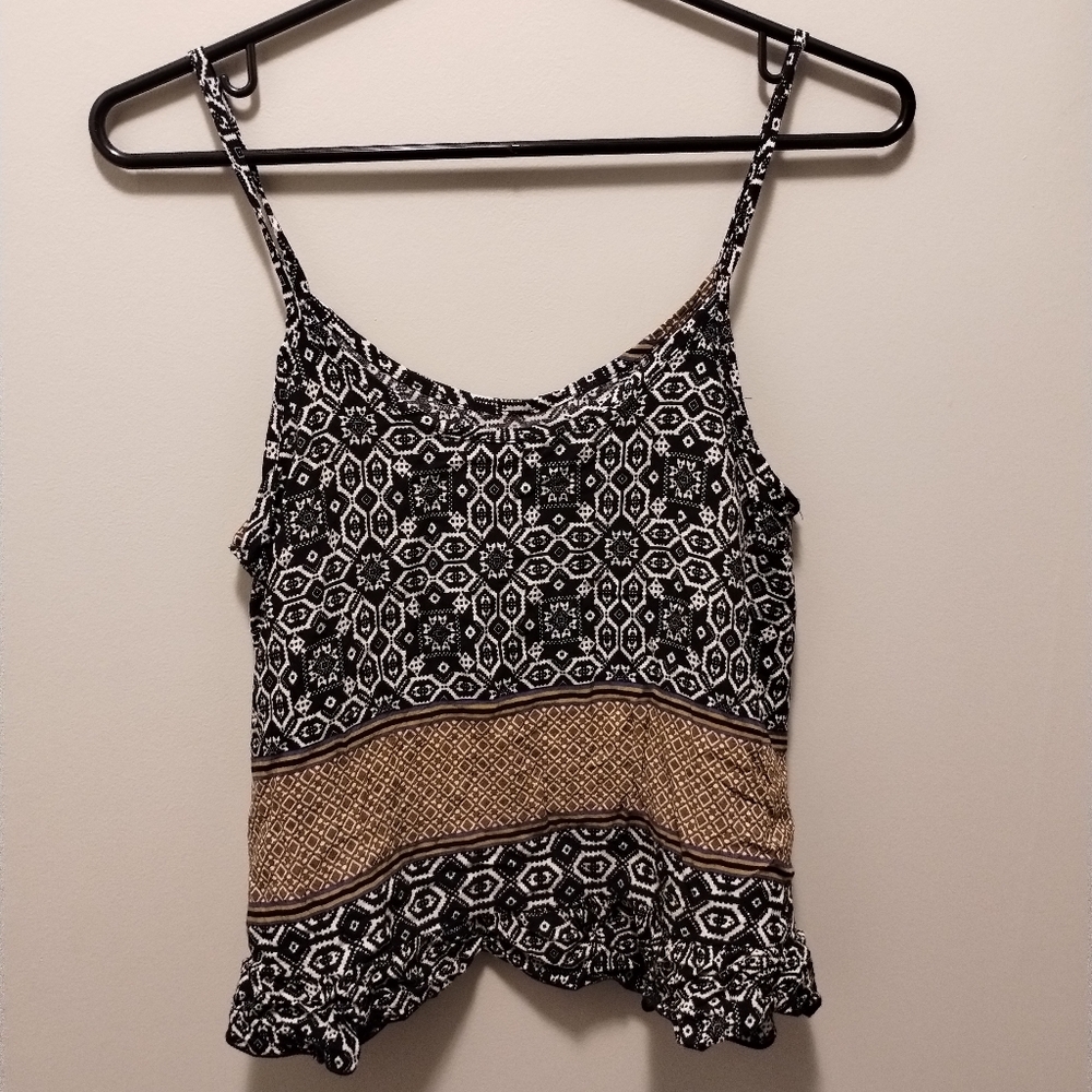 Beautiful Patterned Tank Top - Picture 3 of 3